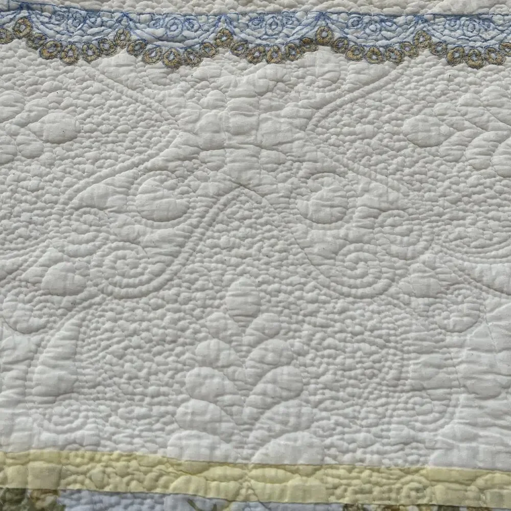 Vintage Yellow Floral Medallion Design Cotton Quilt 87